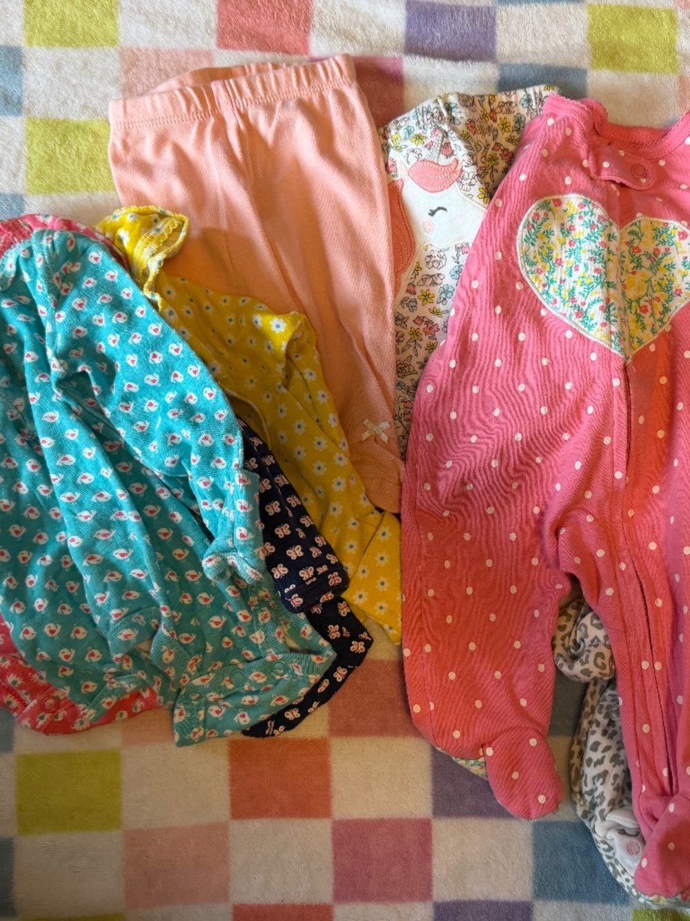 Lot of 8 size NB